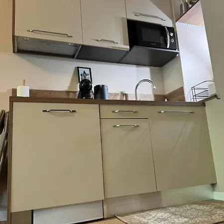 A Cha Cha Cha - * Bandol